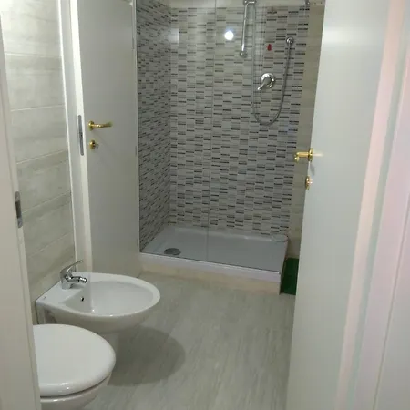 Quarto em Acomodações Particulares Mo&vi - Adiacente Formula 1 Monza